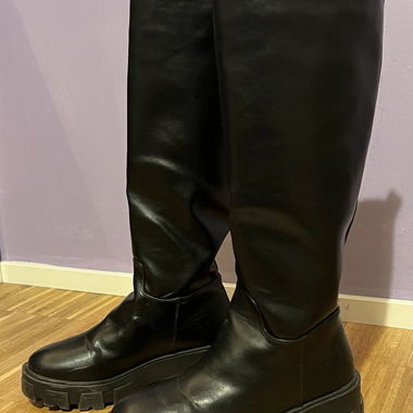 Plateaustiefel 
