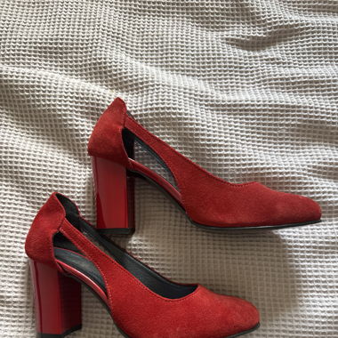 Heels 