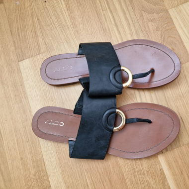 Sandale nue pied