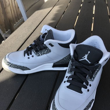 Air Jordan Retro 3 wolf grey