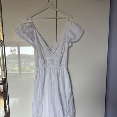 weisses Kleid
