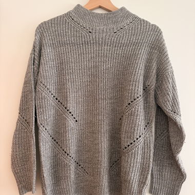 Maglione in maglia grigia
