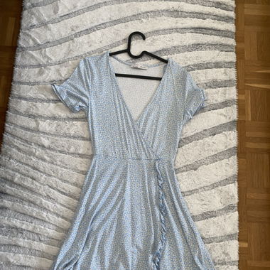 robe fleurie bleue 