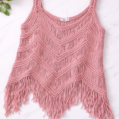 Top en maille rose à franges 