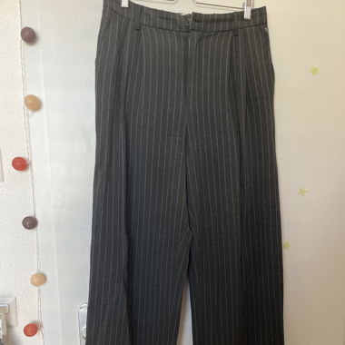 Pantalon à fine rayures