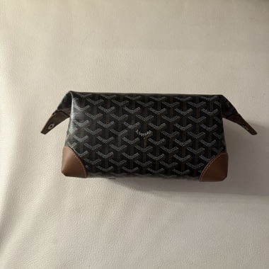 Trousse de toilette Goyard