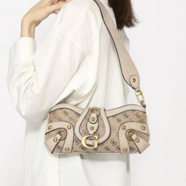 Gloss vintage Guess shoulder bag