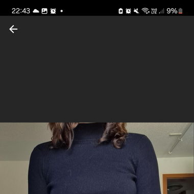 Cropped pully