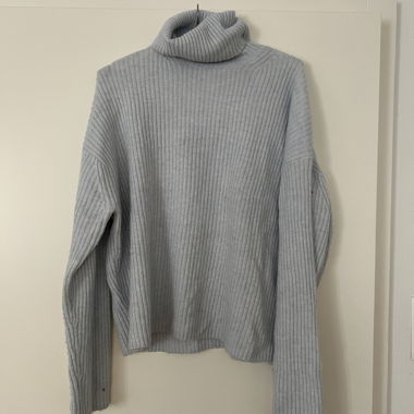 Pull col roulé gris clair H&M, taille M