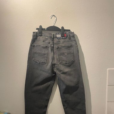Tommy Hilfiger Mom Jeans