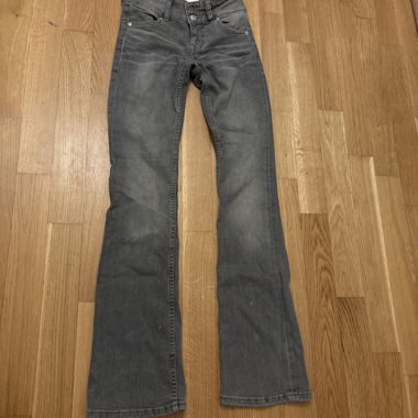 jeans a vita bassa bershka