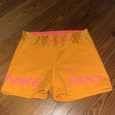 Shorts Nike Pro arancione