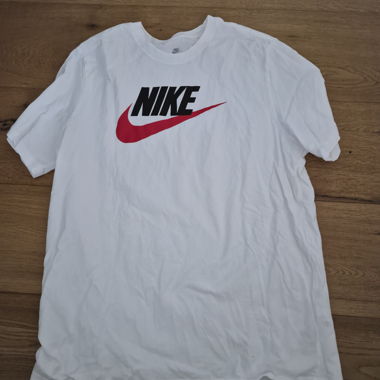 T-shirt Nike blanc