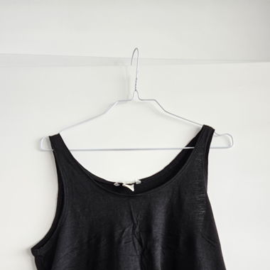 Loose Fit Black Top // S