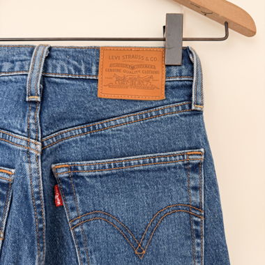 Jean Levi's Ribcage Straight