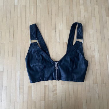 Top corsetto nero con zip