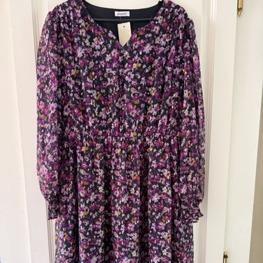 Robe fleurie neuve 
