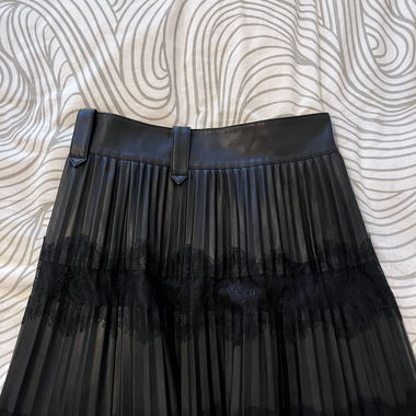Jupe noire en cuire 