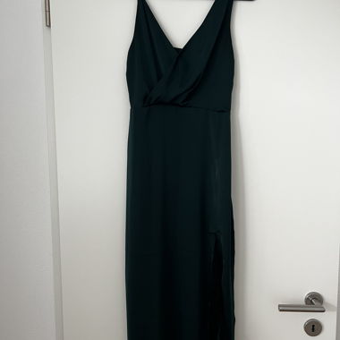Grünes Zara-Kleid