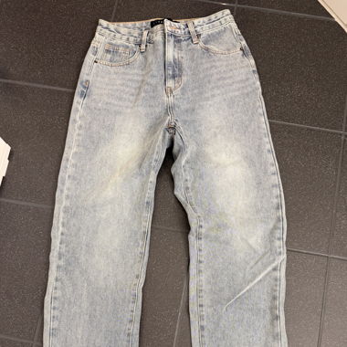Jeans clairs de Lioness - neuf !
