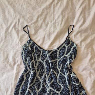 Top sequin