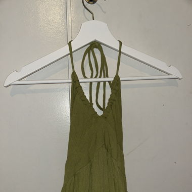 Halterkleid in grün