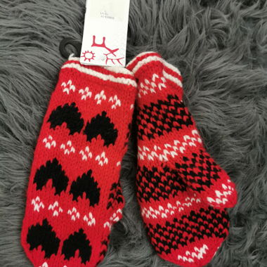 Wool gloves onr finger