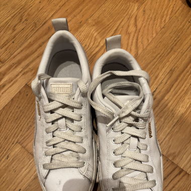 Sneaker