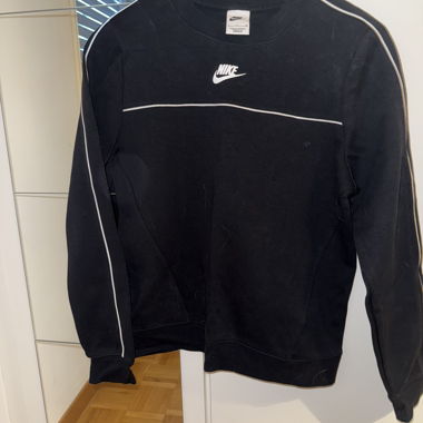 Nike Sweater