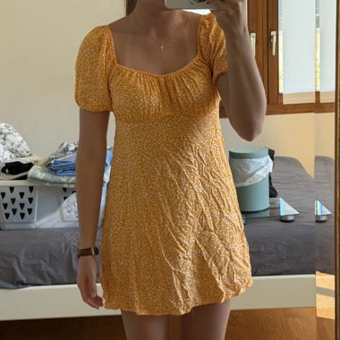 kurzes Kleid
