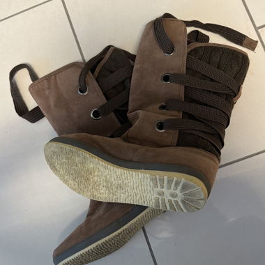 Soft and warm boots