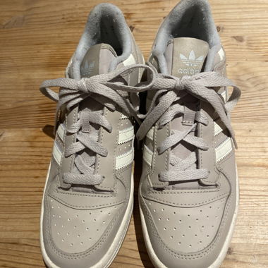 Adidas Forum low