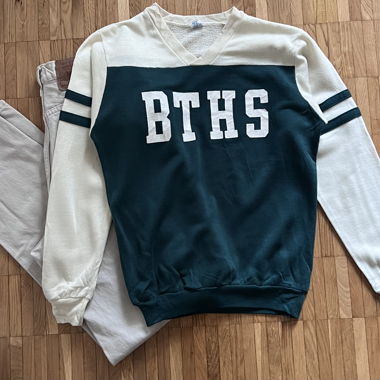 Felpa atletica vintage della high school