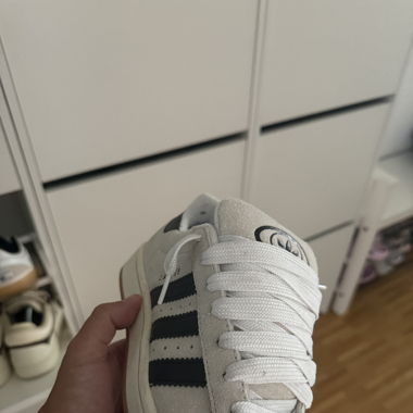Adidas campus size 39 1/3