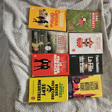 Divers livres et livres de poche