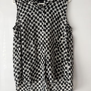 H&M Pattern Sleeveless Blouse