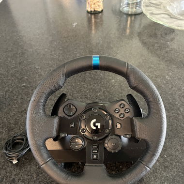 Logitech G923
