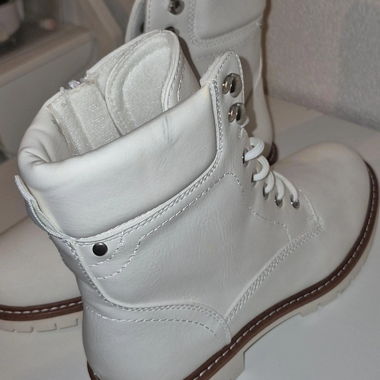 Bottine blanche neuve 
