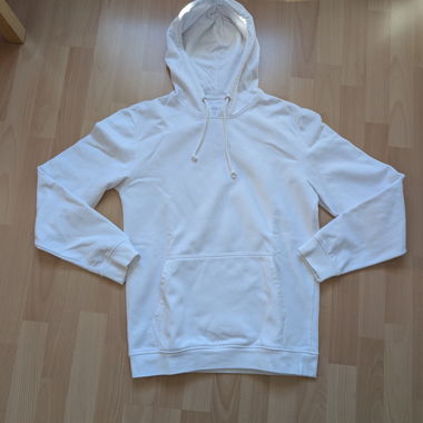White Hoodie, Pier One, S
