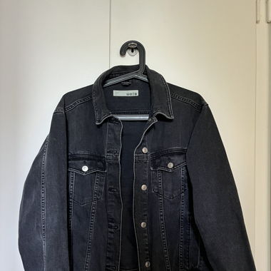 Veste en jeans noire 