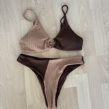Two-tone bikini set