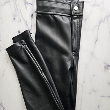 Pantaloni Zara in similpelle morbida