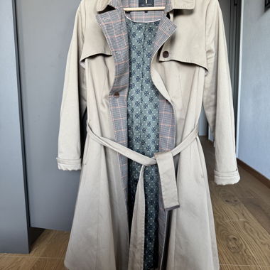 Ted Baker trench coat beige, size 2
