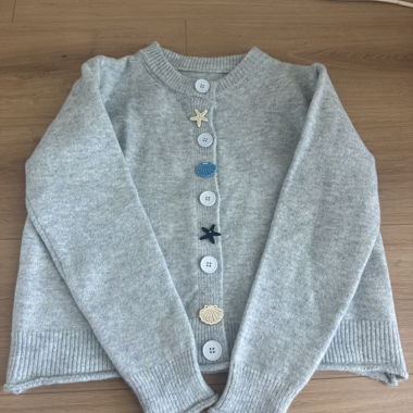 Grey and blue knitted cardigan