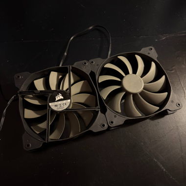 x2 Corsair-Lüfter 14cm