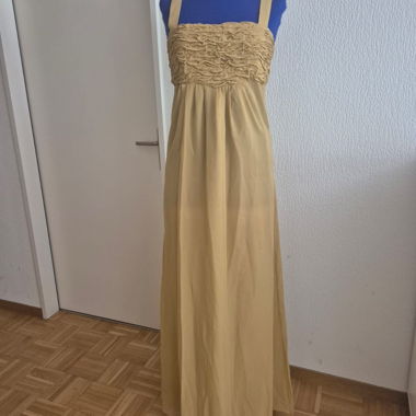 Robe longue jaune à bretelles