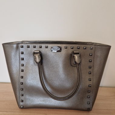 Michael Kors Tote Bag in silver
