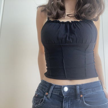 Subdued Top- black