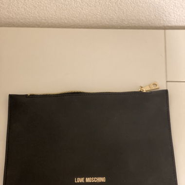 Pochette Moschino noire