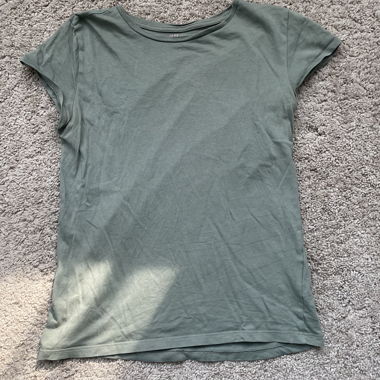 H&M Basic T-Shirt aus Biobaumwolle grün 158/164